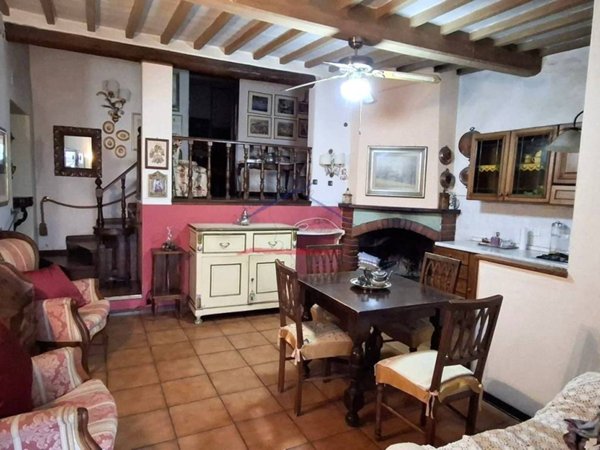 appartamento in vendita a Laterina Pergine Valdarno in zona Laterina