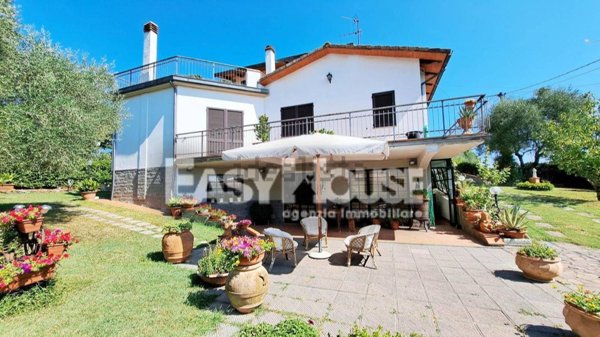 casa indipendente in vendita a Laterina Pergine Valdarno in zona Laterina