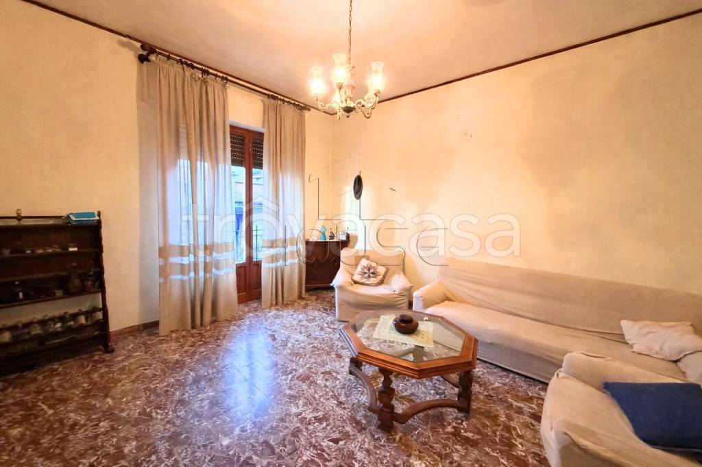 casa indipendente in vendita a Laterina Pergine Valdarno in zona Ponticino