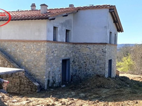 appartamento in vendita a Laterina Pergine Valdarno in zona Laterina