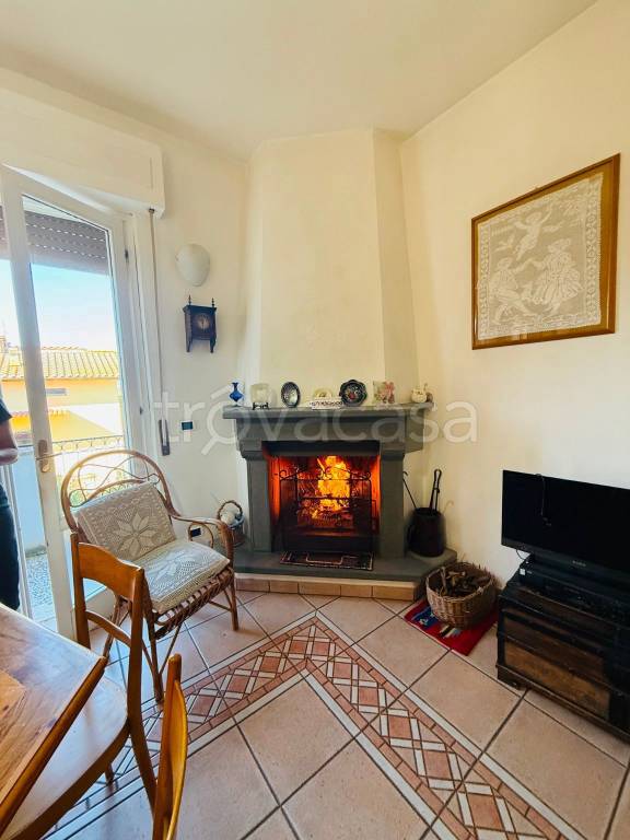 casa indipendente a Laterina Pergine Valdarno in zona Pergine Valdarno
