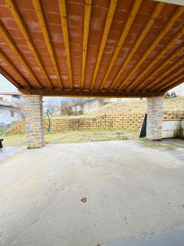 casa indipendente in vendita a Laterina Pergine Valdarno in zona Laterina