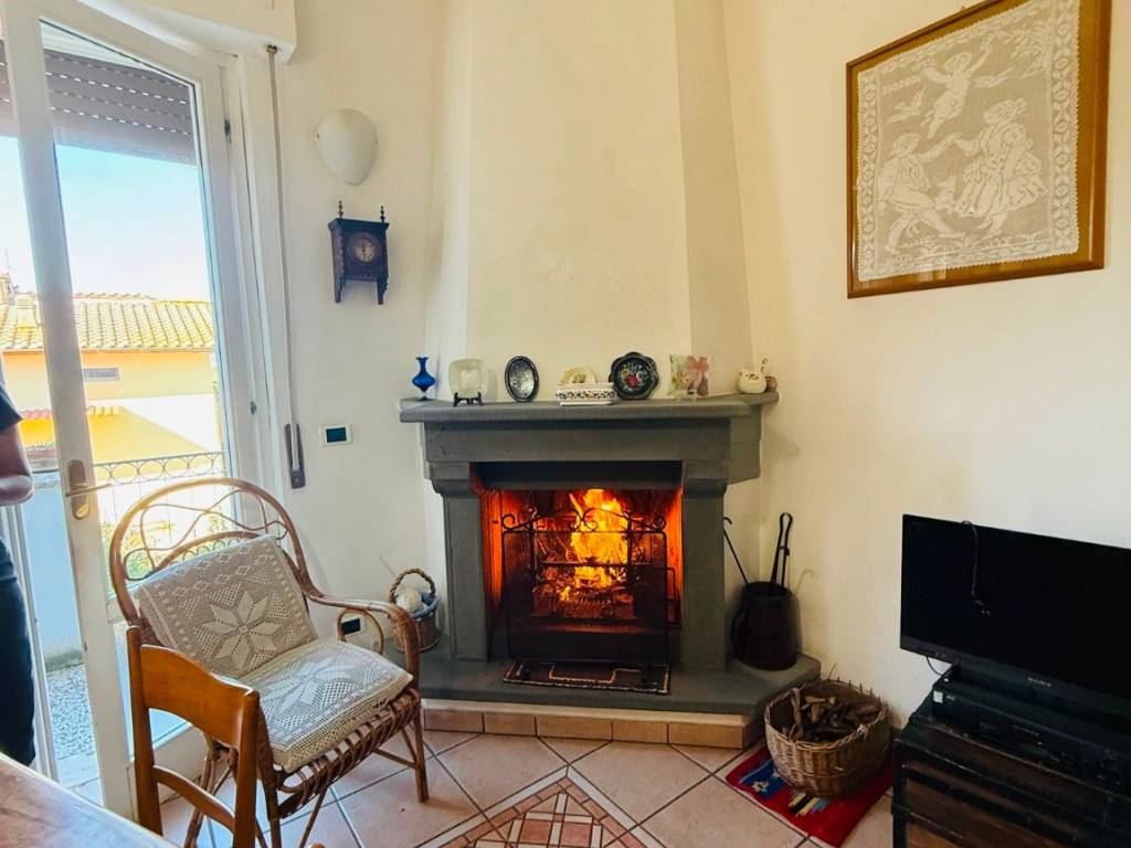 casa indipendente a Laterina Pergine Valdarno in zona Pergine Valdarno