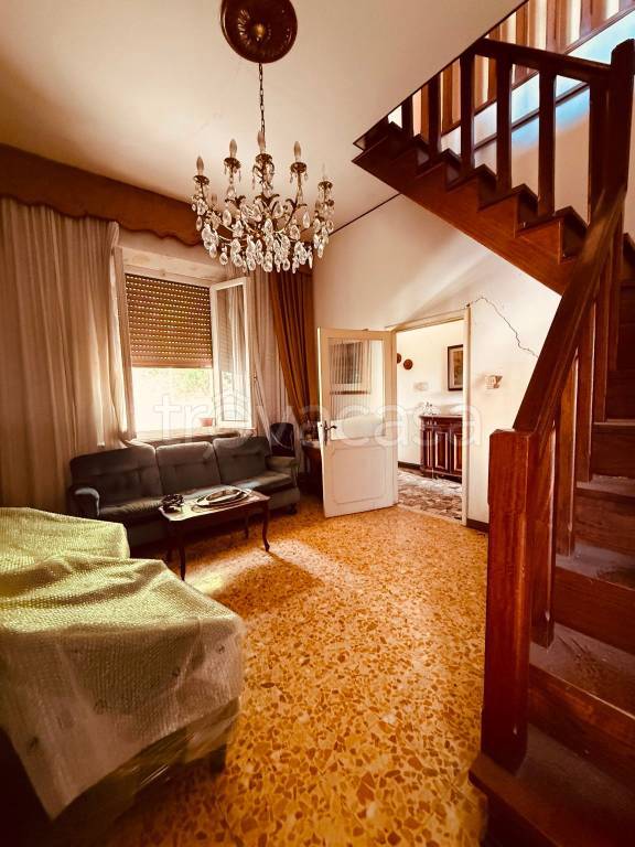 casa indipendente in vendita a Laterina Pergine Valdarno in zona Laterina