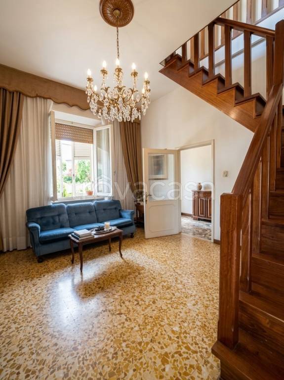 casa indipendente in vendita a Laterina Pergine Valdarno in zona Laterina