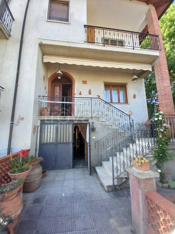 appartamento in vendita a Laterina Pergine Valdarno in zona Laterina