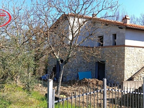 casa indipendente in vendita a Laterina Pergine Valdarno in zona Casanuova