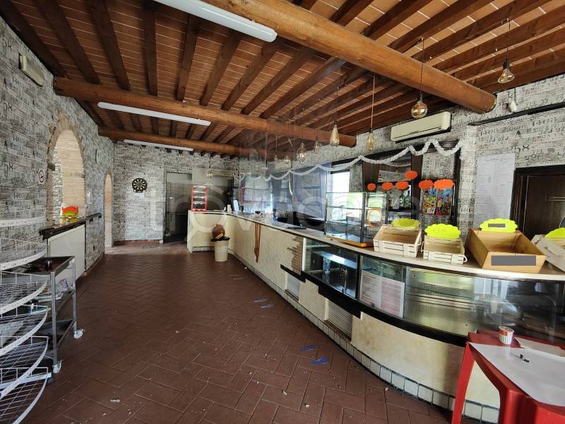 negozio in vendita a Laterina Pergine Valdarno