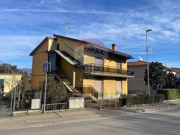 appartamento in vendita a Laterina Pergine Valdarno in zona Montalto