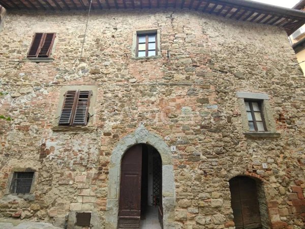 casa indipendente a Laterina Pergine Valdarno in zona Pergine Valdarno