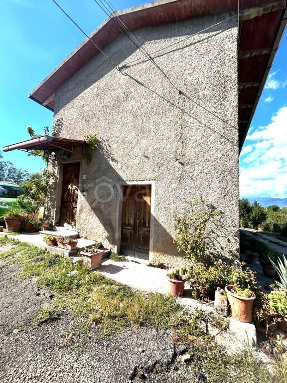 casa indipendente a Laterina Pergine Valdarno in zona Pergine Valdarno