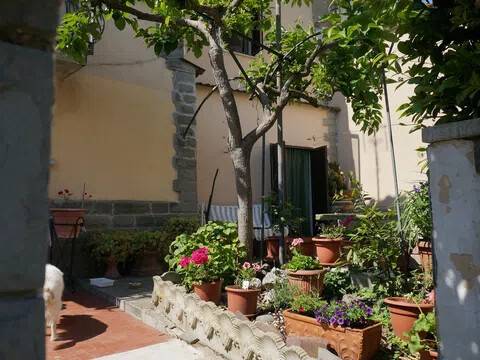 casa indipendente in vendita a Laterina Pergine Valdarno in zona Casanuova