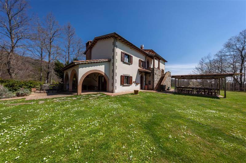 intera palazzina in vendita ad Abbadia San Salvatore