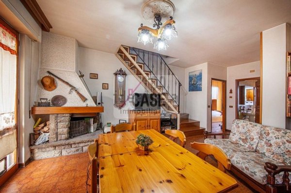 appartamento in vendita ad Abbadia San Salvatore in zona Zaccaria