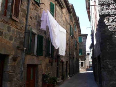 locale di sgombero in vendita ad Abbadia San Salvatore