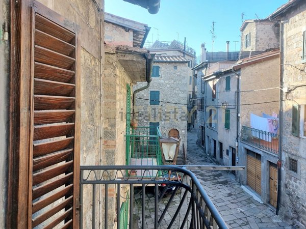 casa indipendente in vendita ad Abbadia San Salvatore