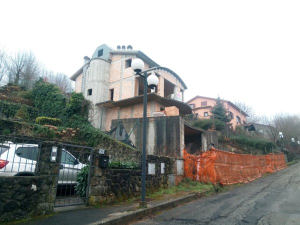 casa indipendente in vendita ad Abbadia San Salvatore