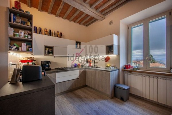 appartamento in vendita ad Abbadia San Salvatore