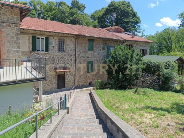 appartamento in vendita ad Abbadia San Salvatore in zona Zaccaria