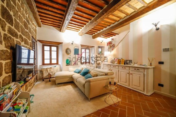 pentavano in vendita ad Abbadia San Salvatore