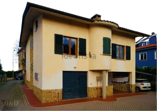 casa indipendente in vendita ad Asciano