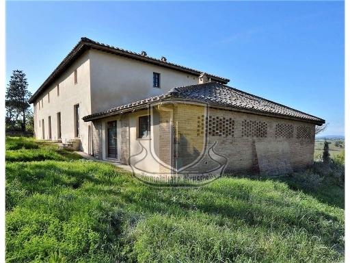 appartamento in vendita ad Asciano in zona Arbia