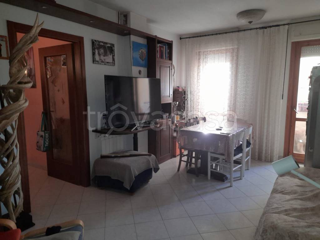 appartamento in vendita ad Asciano in zona Arbia