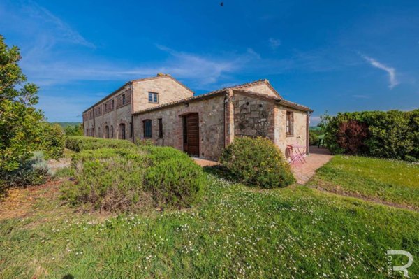 casa indipendente in vendita ad Asciano