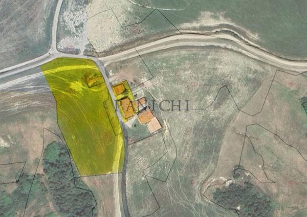 locale di sgombero in vendita ad Asciano
