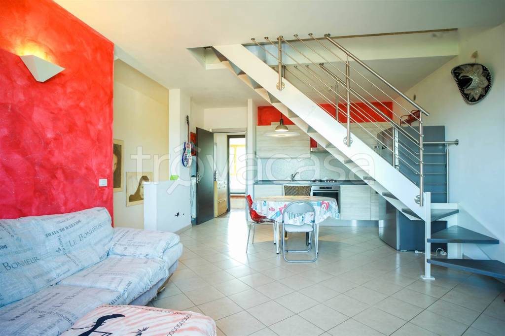 appartamento in vendita ad Asciano in zona Arbia