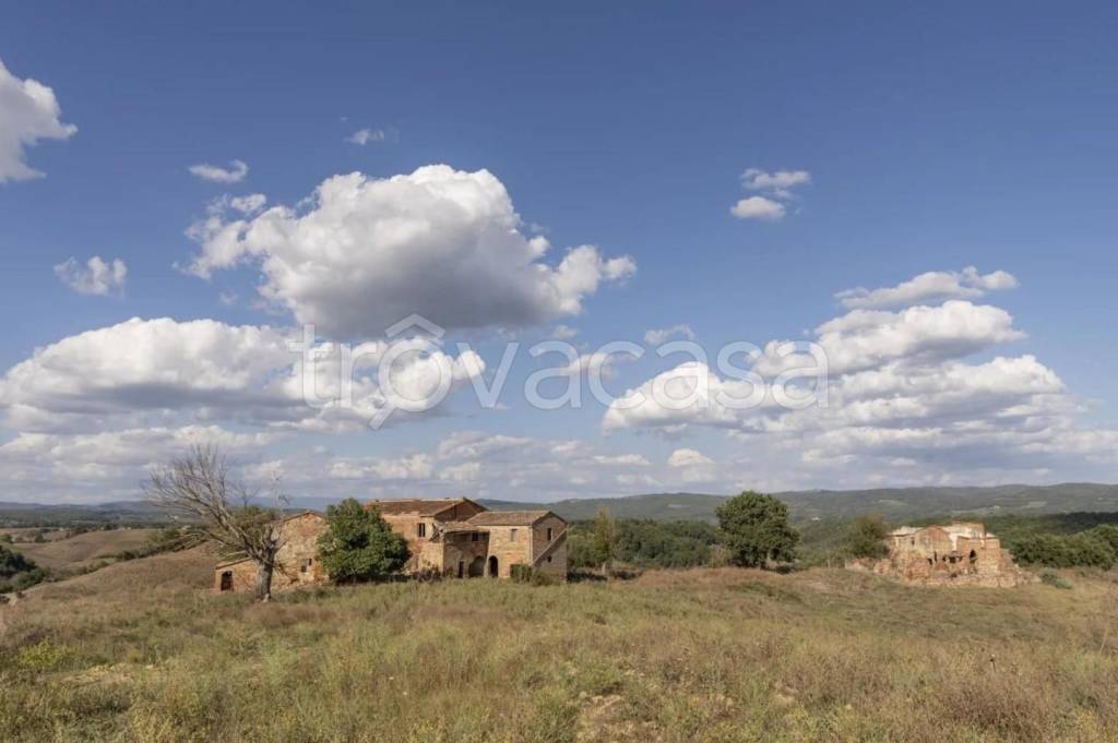 villa in vendita ad Asciano