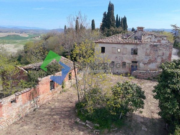 casa indipendente in vendita ad Asciano in zona Torre a Castello