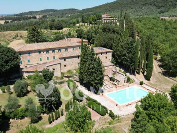 casa indipendente in vendita ad Asciano in zona Arbia