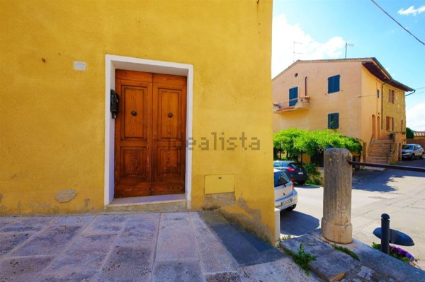 appartamento in vendita ad Asciano