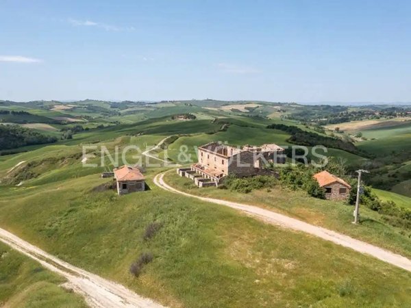 casa indipendente in vendita ad Asciano