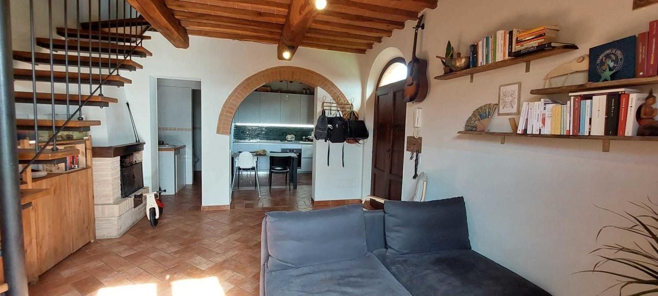 casa indipendente in vendita ad Asciano