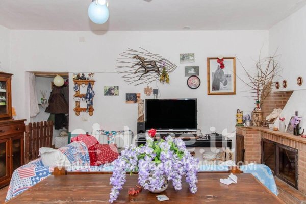 casa indipendente in vendita ad Asciano