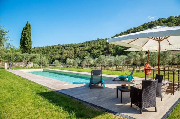 casa indipendente in vendita ad Asciano