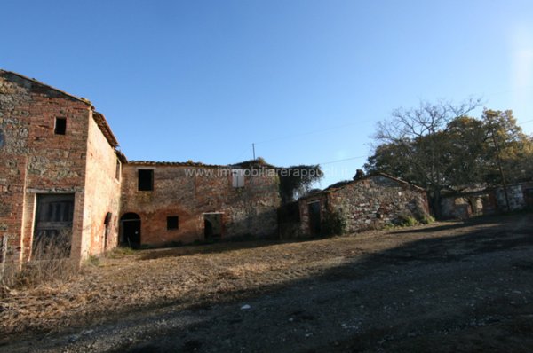 casa indipendente in vendita ad Asciano
