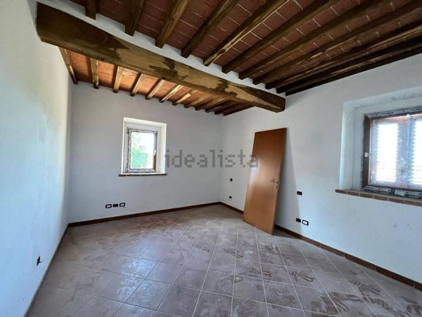 casa indipendente in vendita ad Asciano