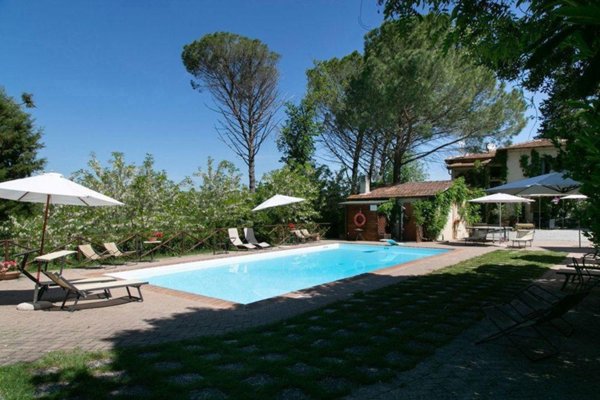 casa indipendente in vendita ad Asciano