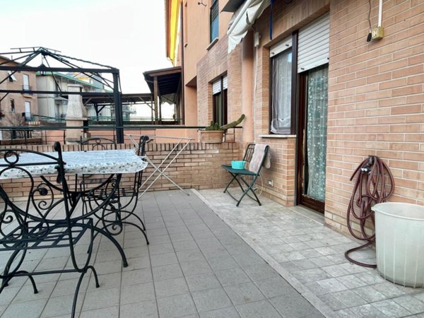 casa indipendente in vendita ad Asciano in zona Arbia