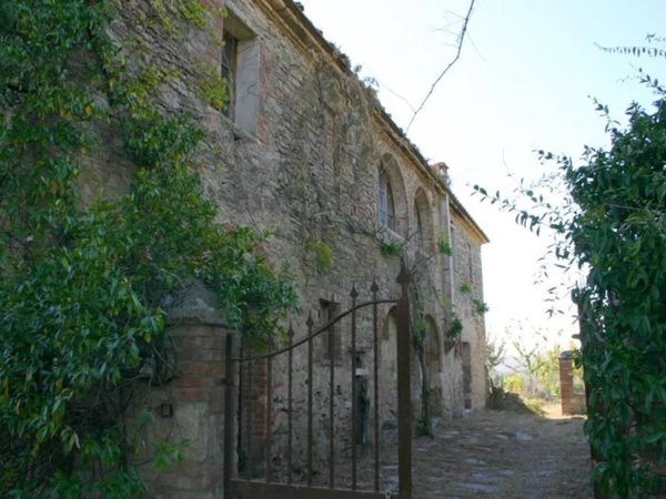 casale in vendita ad Asciano