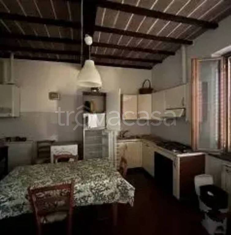 appartamento in vendita ad Asciano in zona Arbia