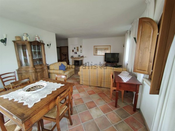 casa indipendente in vendita ad Asciano