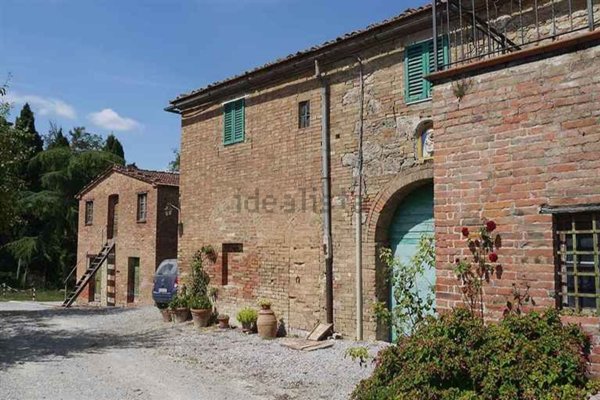 casale in vendita ad Asciano in zona Chiusure