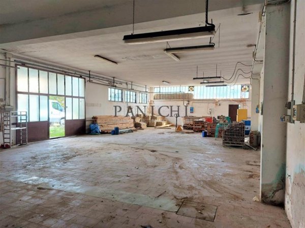 ufficio in vendita ad Asciano
