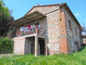 casa indipendente in vendita ad Asciano