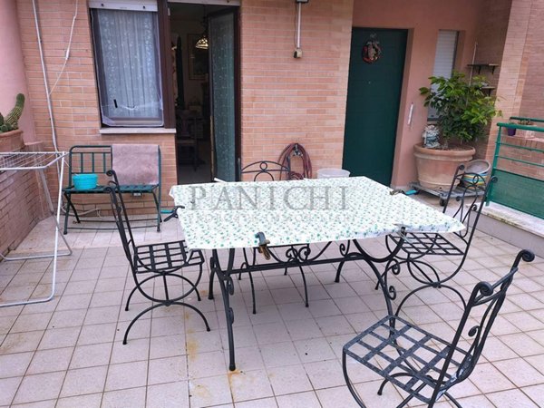casa indipendente in vendita ad Asciano in zona Arbia
