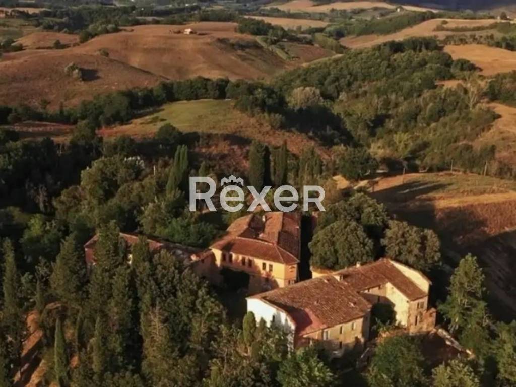 casa indipendente in vendita ad Asciano in zona Torre a Castello